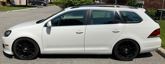 Volkswagon Golf Wagon Sportline in Cars & Trucks in Oshawa / Durham Region - Image 2