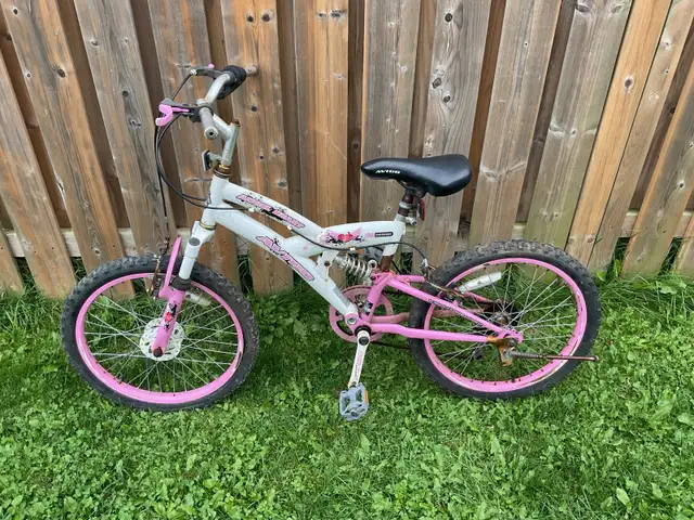 Kids bike in Kids in Oshawa / Durham Region - Image 3