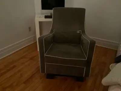 Chaise berçante, View more