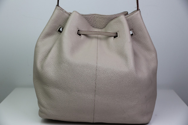 Kate Spade handbag in Women's - Bags & Wallets in Gatineau - Image 3