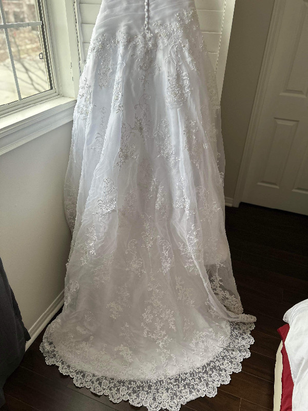 Wedding dresses in Wedding in Hamilton - Image 3