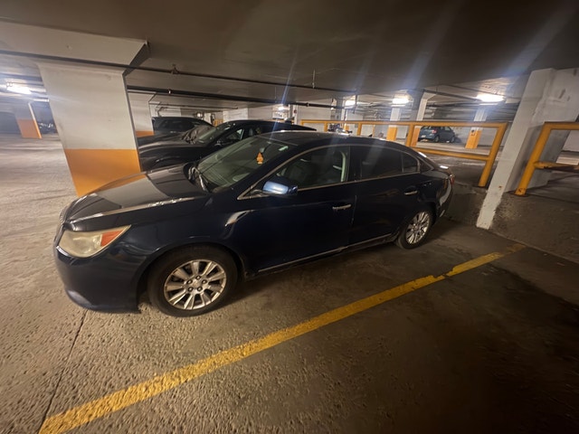 2011 Buick Lacross (repairs needed)