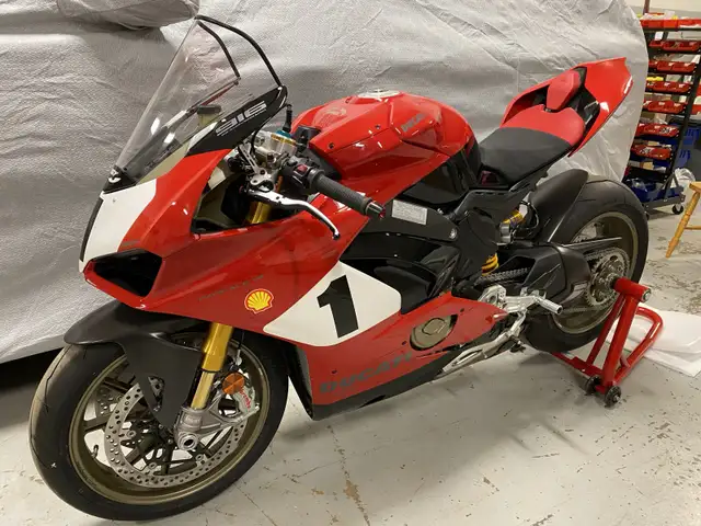 Ducati Panigale V4 916 anniversario  in Sport Bikes in Kitchener / Waterloo - Image 4