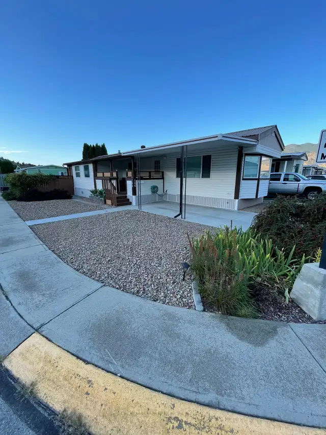 move in ready in Houses for Sale in Penticton - Image 3