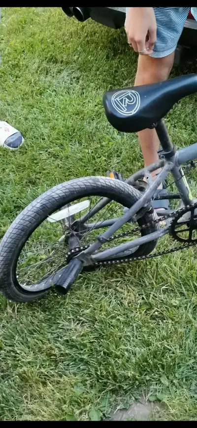 Bmx with broken back wheel , View more
