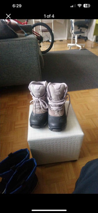 North face gray boots youth 6,5