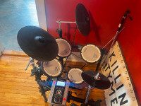 Roland V-9 Electronic Drum Kit in Good Condition For Sale