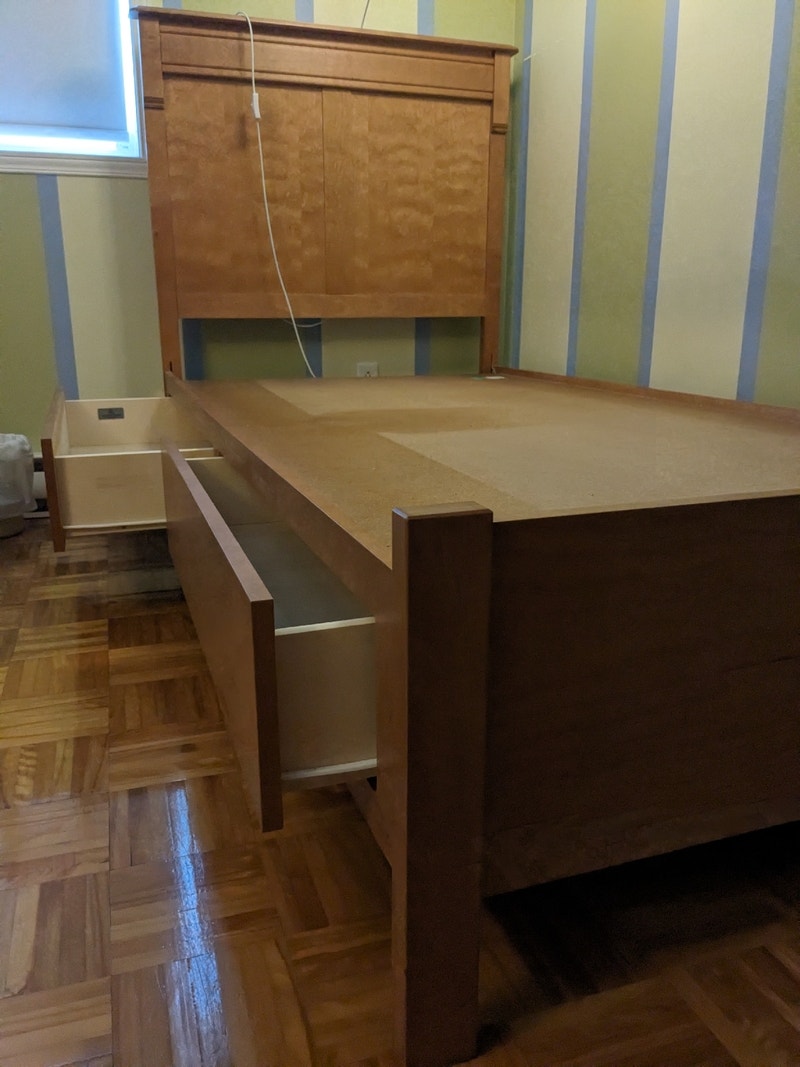 Lits simple, tête de lits et 2 tiroirs Lits et matelas Longueuil