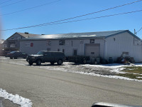 Building for Lease - 3200 sq.ft.