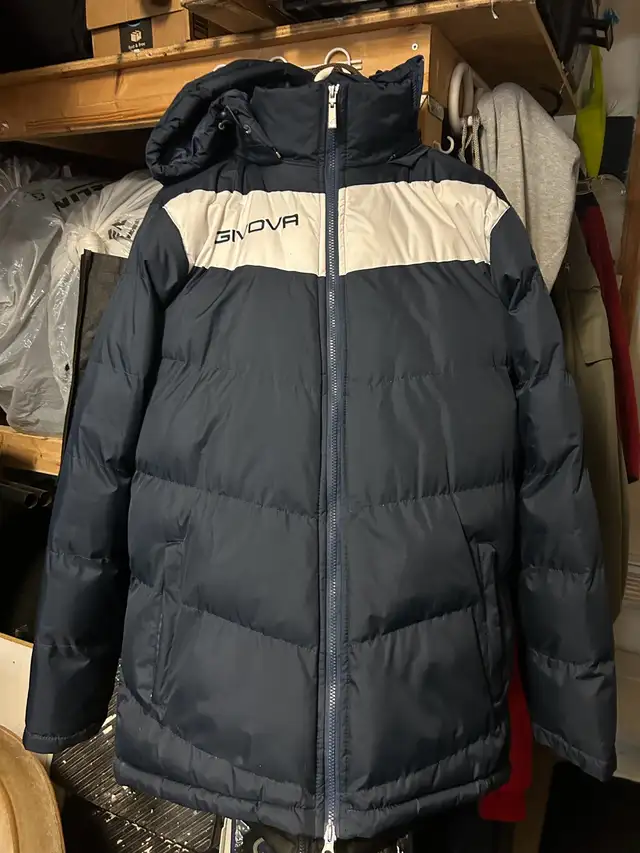 XL Winter Jackets with hoodie by GIVOVA in Men's in Mississauga / Peel Region - Image 2