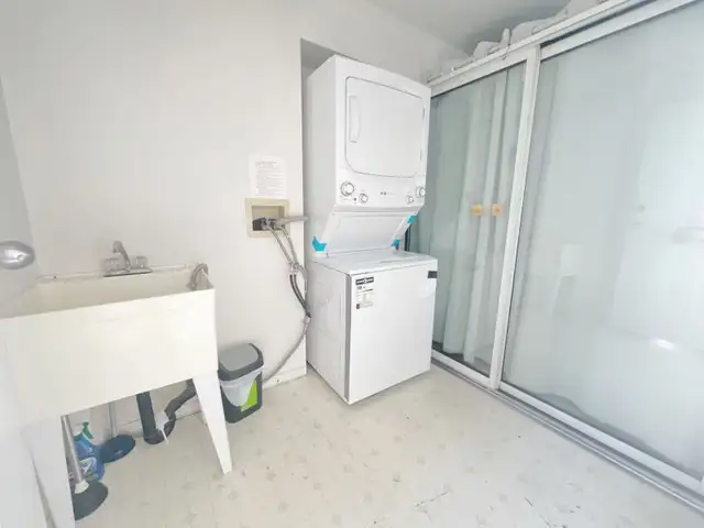 Bright suite in Port Coquitlam, not basement, private entrance, in Long Term Rentals in Tricities/Pitt/Maple - Image 7