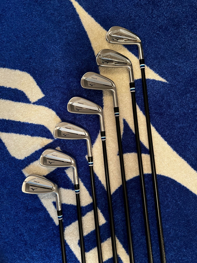 Mizuno JPX 921 Forged/Tour Combo iron set in Golf in Edmonton