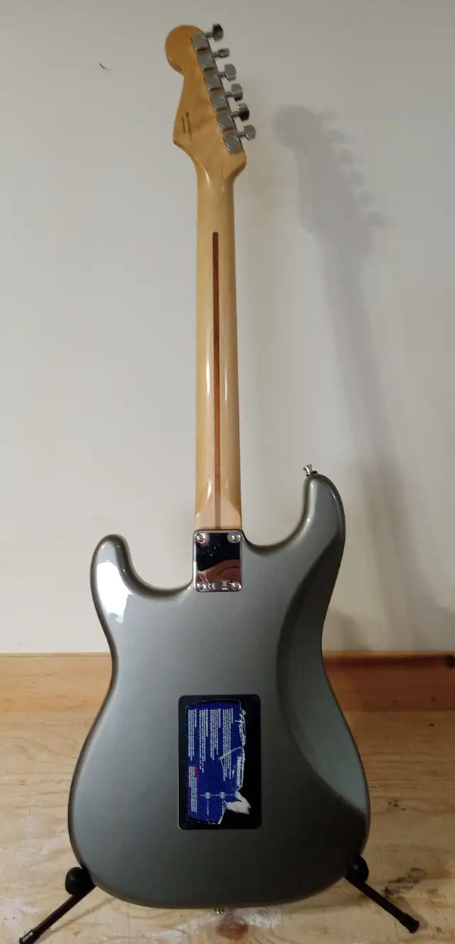 *NEW PRICE* FENDER ACOUSTASONIC STRATOCASTER in Guitars in Ottawa - Image 3