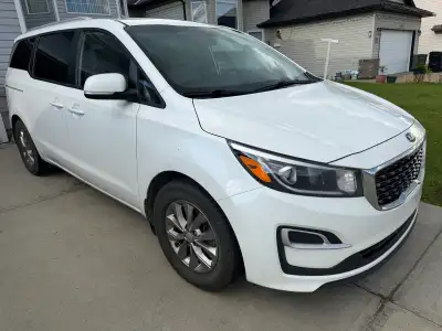 2020 Kia Sedona active no accident 350k