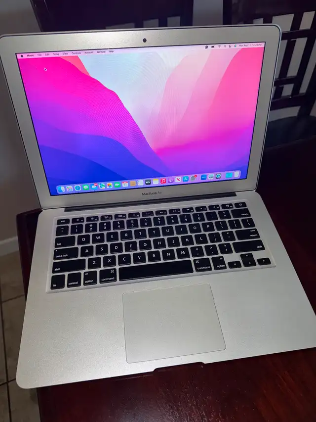 2015 MacBook Air 13-Inch63351296250753121