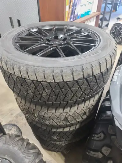 Winter tires and rims. 265/50R19 came off a 2020 BMW X5 M50i used one season.
