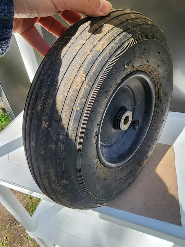 Wheelbarrow Wheel & Rim Combination 4.00x6" No Cracks Holds Air in Outdoor Tools & Storage in Windsor Region - Image 5