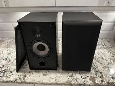Yamaha Bookshelf speakers/ NS-694 MKii, View more