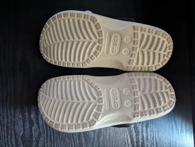 Pringles crocs in Clothing, Shoes & Accessories in Ottawa - Image 8