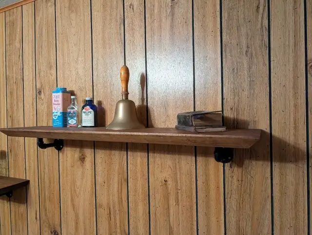 Rustic Pine Shelves on Pipe Brackets in Bookcases & Shelving Units in Markham / York Region - Image 5