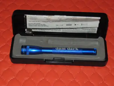 This is a grat little compact flashlight for all kinds of use - especially ideal for carrying in you...