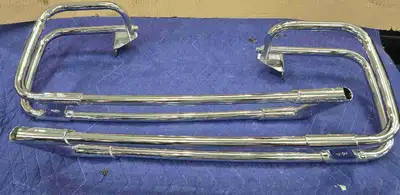 OEM Harley Davidson saddlebag guard rails. Taken off off 2014 Electra Glide Ultra Limited. Mint cond...