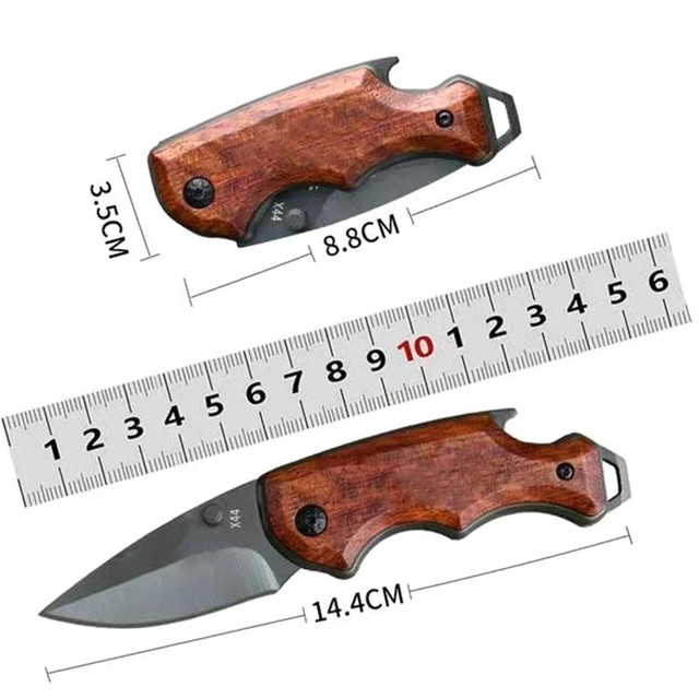 Collectable New Multi-Purpose Folding Knife in Arts & Collectibles in Cornwall - Image 2
