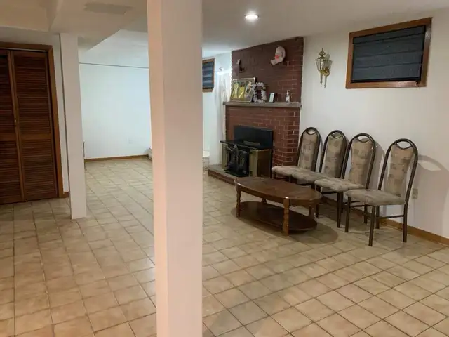 Room for Rent in Room Rentals & Roommates in Mississauga / Peel Region - Image 5