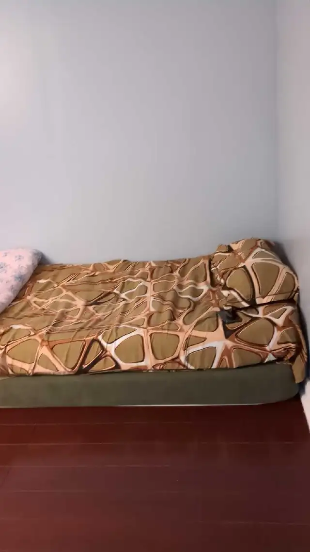 private room for rent in a shared basement  in Room Rentals & Roommates in Markham / York Region - Image 3