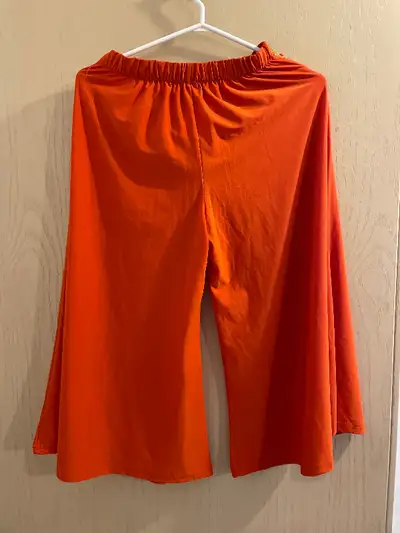 Brand new. Size medium. Beltline