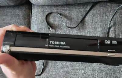 dvd video recorder\player toshiba, View more