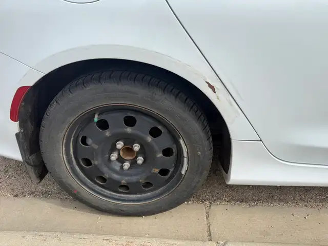 Chrysler C200535271608125368324