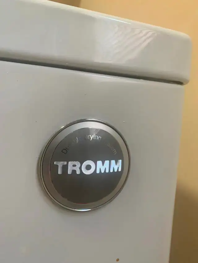 LG dryer, very good working condition in Washers & Dryers in Markham / York Region - Image 3
