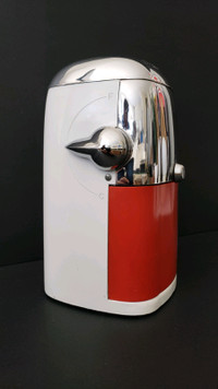Vintage/ Retro 1940 chrome-enamel Ice-O-MAT/ kitchen ice crusher