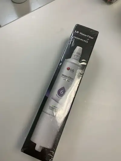 Brand new from Amazon, text 4165081385 for quicker reply. Product details Material Plastic Product D...