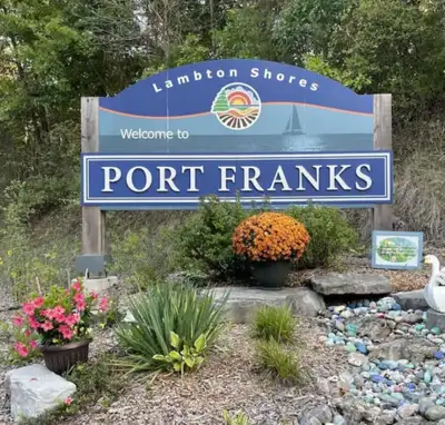 2 bedroom, 1 bathroom house on half acre lot in port franks. House is fully furnished except for spa...