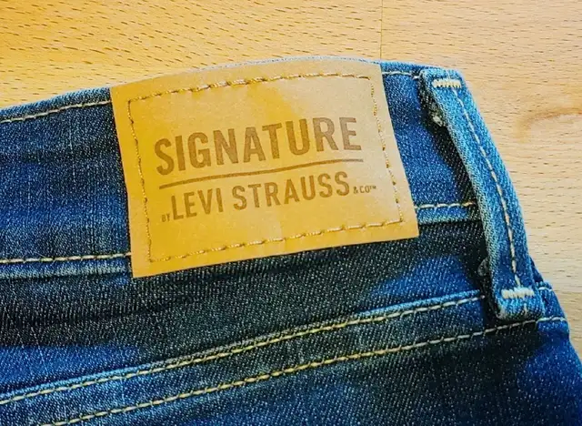 Womens Levi's jeans in Women's - Bottoms in London - Image 10