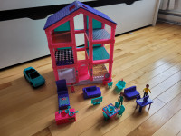 Doll house playset