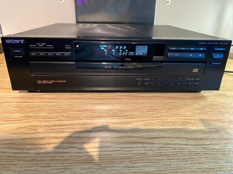Sony cdpc345 5 disc CD player Stereo Systems & Home Theatre
