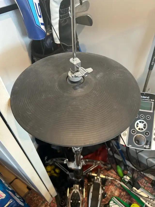 Roland TD-09 KX2 with Alesis Strike Amp, and MORE! in Drums & Percussion in West Island - Image 8