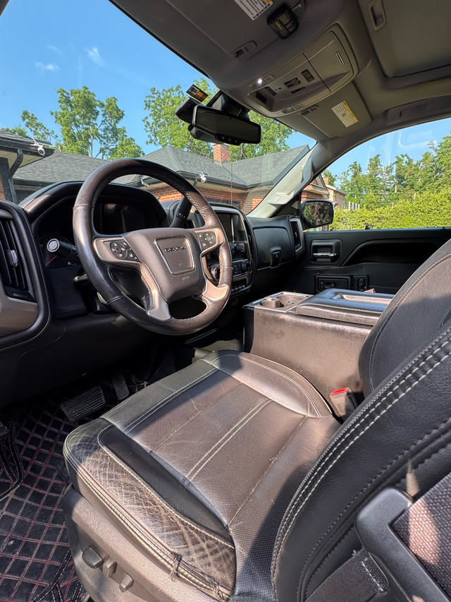 Wheelchair Accessible 2015 GMC Sierra Denali 6.2L V8 in Cars & Trucks in Barrie - Image 4
