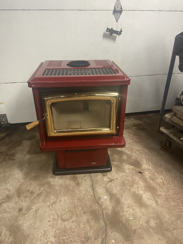 PE Spectrum red enamel wood stove Fireplace & Firewood Kitchener