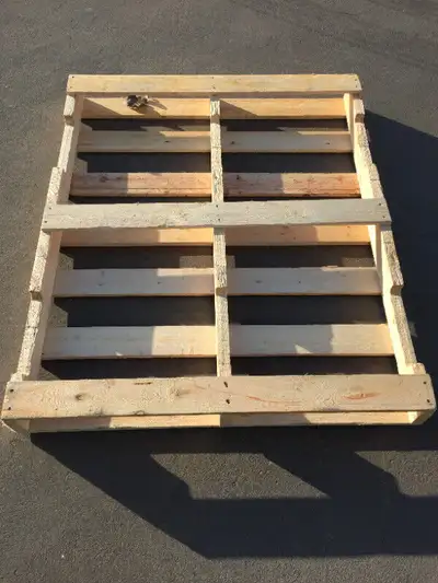 WE SELL PALLETS -48 x 40 GRADE 1 and 2,NEW, HEAT TREATED, View more