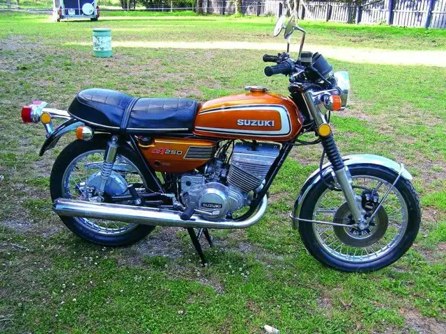 vintage motorcycle project search in Other in Guelph - Image 2