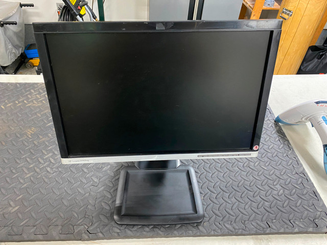 19 Inch HP Computer Monitor in Monitors in Mississauga / Peel Region - Image 4