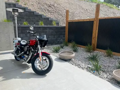 Like new extremely low mileage Brand new out of Harley Davidson service shop (with receipt to prove)...
