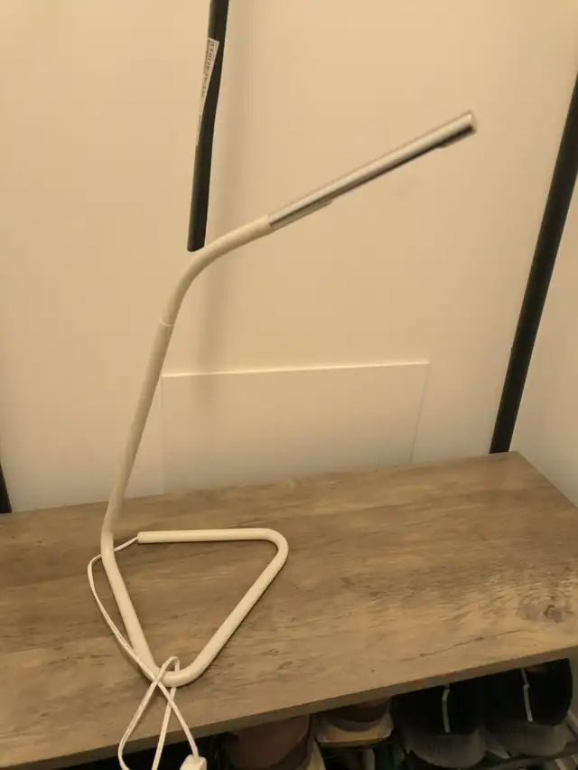  Desk Lamp in Indoor Lighting & Fans in City of Toronto - Image 5