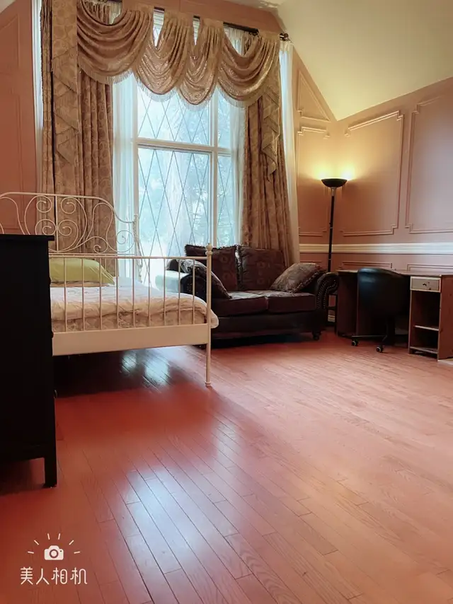 Large beautiful furnished rooms to rent bayview and steeles | Room ...