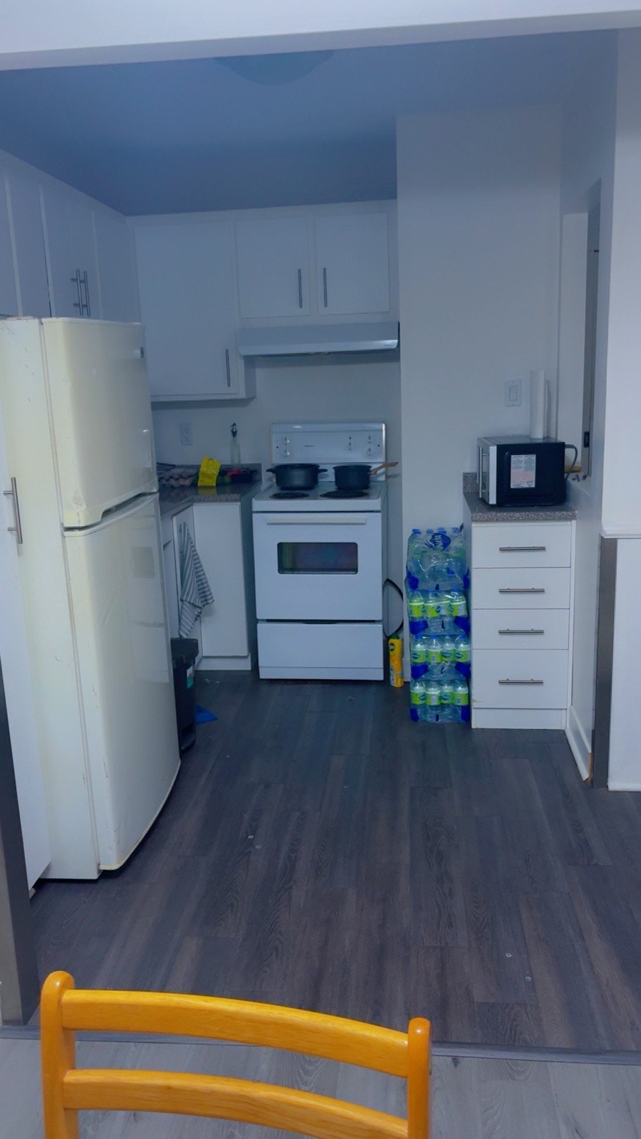 2300 2e Avenue — photo 2