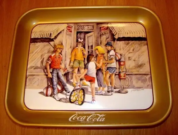 antique  cabaret coca cola authentique jolie 1984 style antique in Arts & Collectibles in Laval / North Shore - Image 6